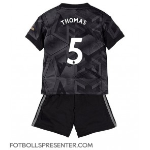 Arsenal Thomas Partey #5 Bortatröja Barn 2022-23 Kortärmad (+ korta byxor)